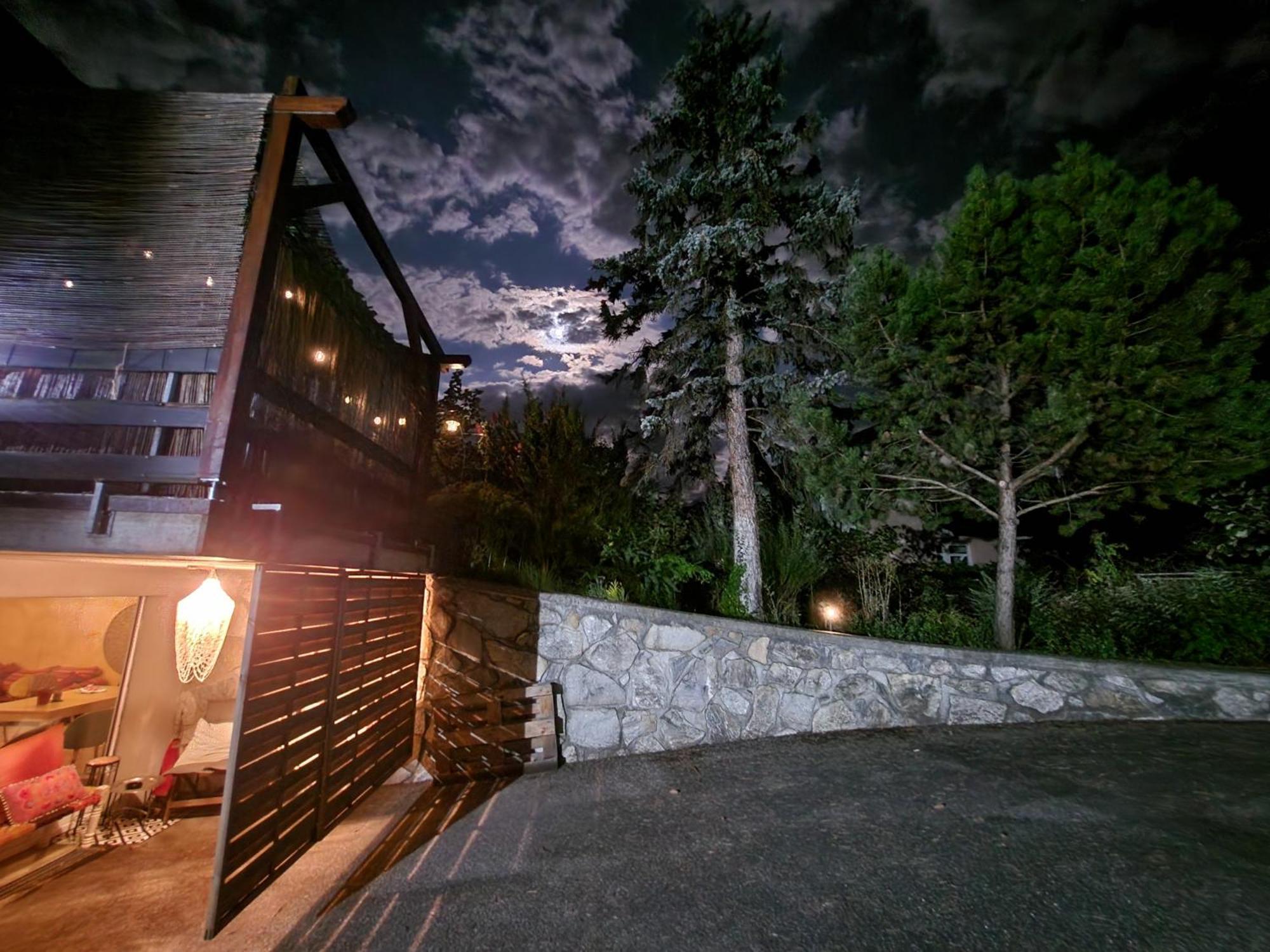 Conthey Chez Pipo Bed & Breakfast エクステリア 写真